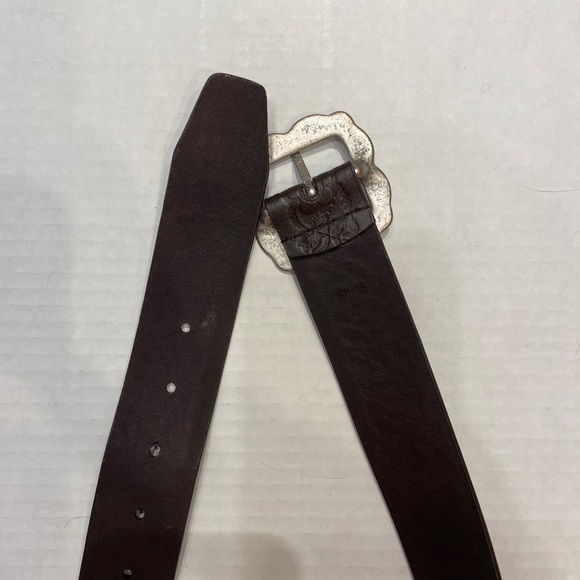 Nine West 1 3/8” Brown Leather Belt Size Medium NWOT - Picture 7 of 7